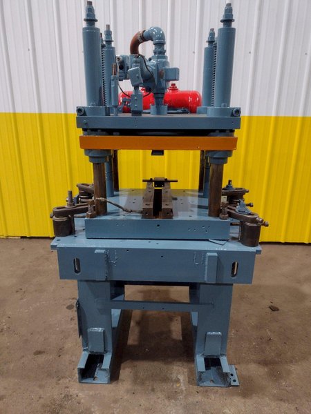 12 TON AIRAM PNEUMATIC CUTOFF PRESS: STOCK #11949
