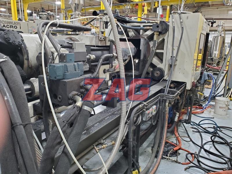 Cincinnati Milacron Used MH300-29 Injection Molding Machine, 300 ton,  29 oz.