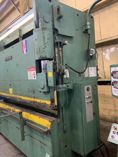 240 TON X 10' BETENBENDER HYDRAULIC PRESS BRAKE: STOCK #80837