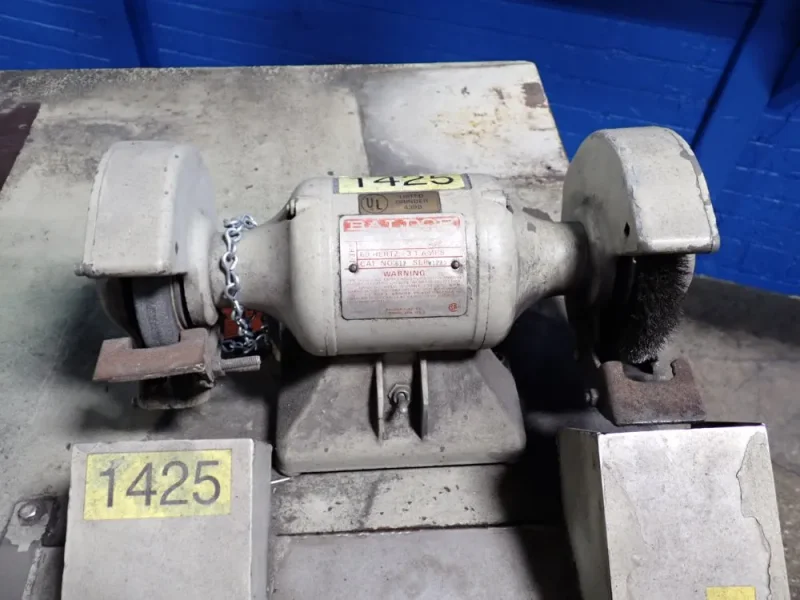 GRINDER/SANDER WORKSTATION