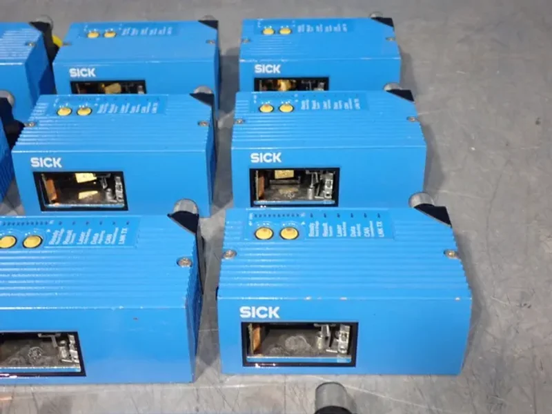 SICK INDUSTRIAL BARCODE SCANNERS  -  CLV631-0120