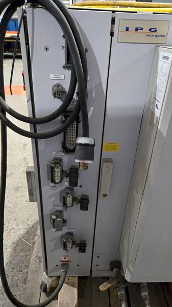 IPG PHOTONICS YLS-1000-S2T-TR Ytterbium Laser System USED