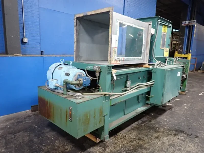 MAREN ENGINEERING CORPORATION 32" X 36" X 100" HORIZONTAL BALER