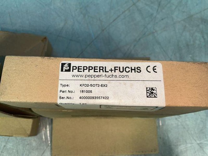 PEPPERL AND FUCHS SENSOR AMPLIFIER   -  KFD2-SOT2-EX2