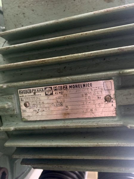 49&quot; KOVOSVIT MAS V0-50 RADIAL ARM DRILL. STOCK # 0872924