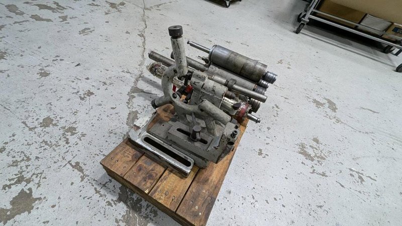 Toyoda GUP 32×100 Universal Grinder, 1981 – Spare Wheels, ID Attachment, Steady Rest Included