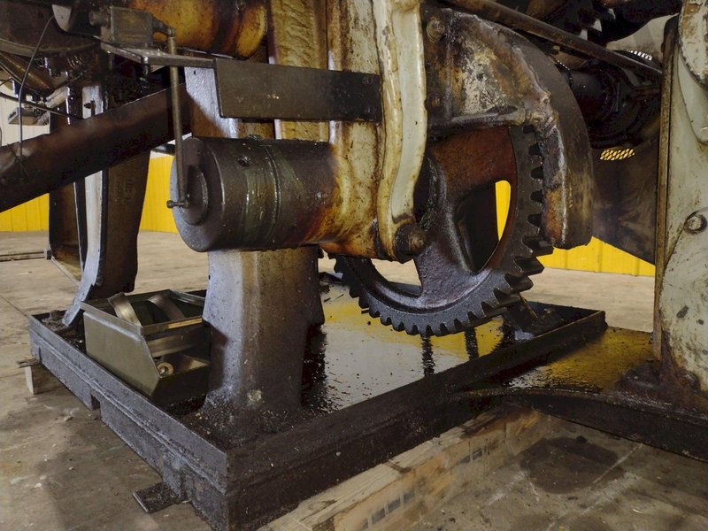 NILSON TYPE S326 FOUR-SLIDE WIRE FORMING MACHINE: YOBRO #24038