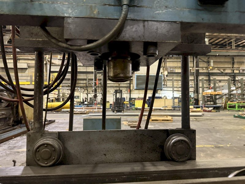 75 TON X 96" DRILCO TRAVELING HEAD HYDRAULIC STRAIGHTENING PRESS: YOBRO #25865