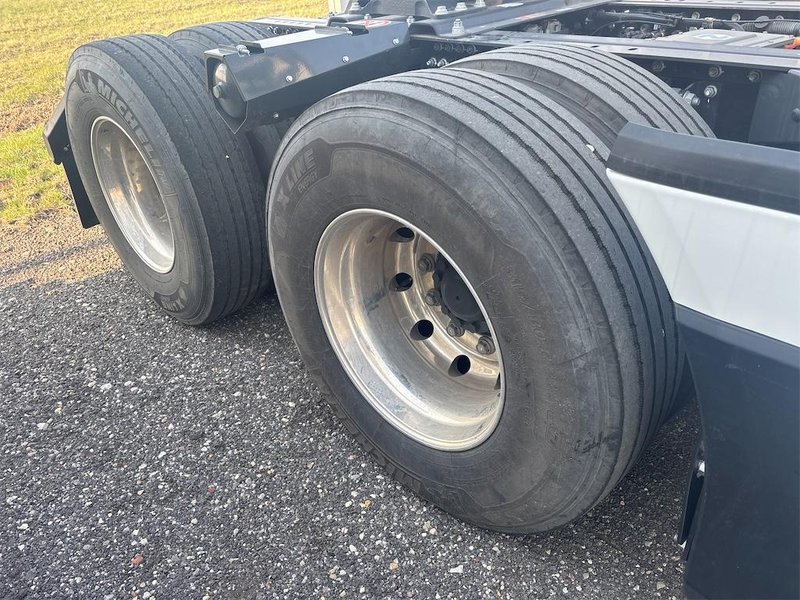 2022 Nikola Trebev 1N9APB1A2N2393014