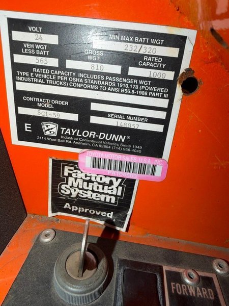 1,000 LBS TAYLOR DUNN MODEL #SC1-59 STAND-UP CART: YOBRO #25954