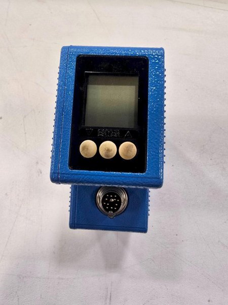 SICK DME3000-211P DISPLACEMENT SENSOR NEW