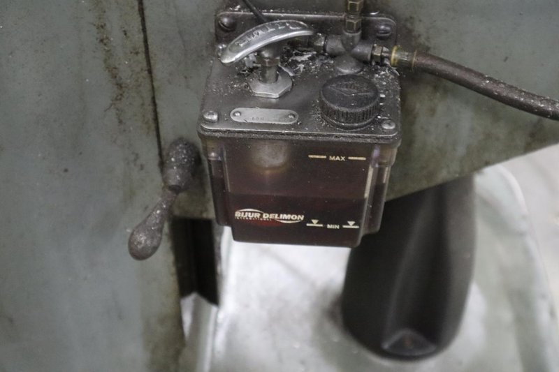 Bridgeport Vertical Mill with Acer Electronic Variable Speed Head, 0=4,500 RPM, 2 Axis DRO, Power Table Feed- Auction Item