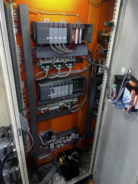 3/8&quot; National FORMAX Model FX33M Medium Stroke 3 Die Progressive Header