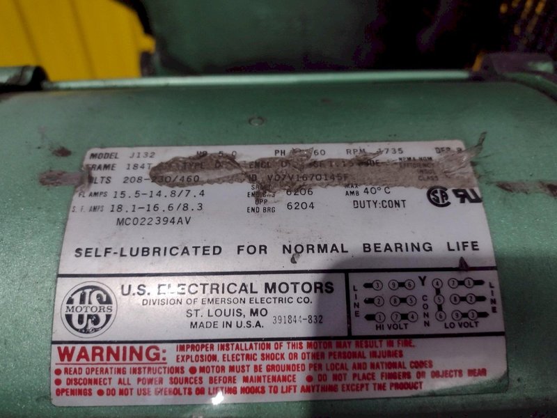 5 HP SPEEDAIRE MODEL #5Z399A2 VERTICAL AIR COMPRESSOR: STOCK #19595