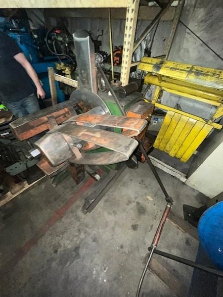 2,500# X 22&quot; POWERED AMERICAN STEEL LINE UNCOILER STOCK# 3980