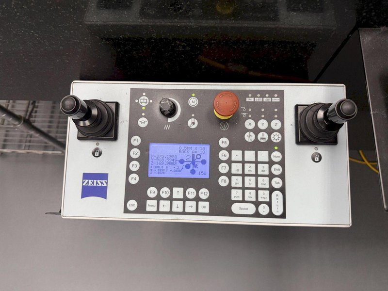 2011 Zeiss Contura G2 10.12.6 RDS Used CMM For Sale