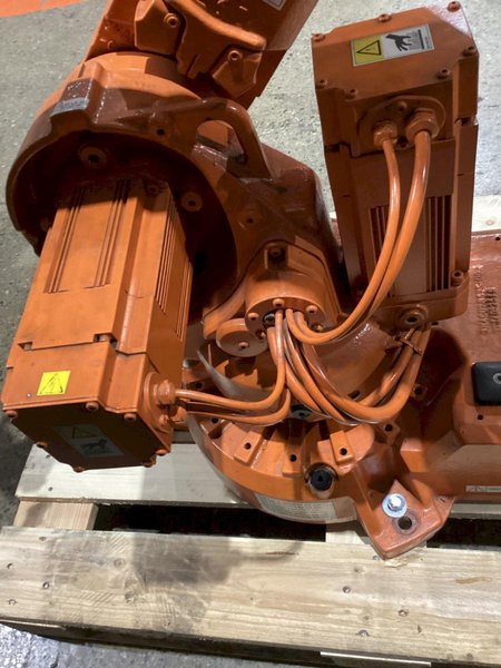 ABB IRB 2600 M2004 Robot w/ IRC5 Controls, Missing Cable Set USED
