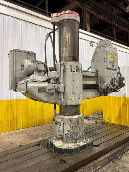 8&#039; ARM x 19&quot; GIDDINGS &amp; LEWIS MODEL #956-CHIPMASTER RADIAL ARM DRILL ON 360° T-SLOTTED BASE: STOCK #23539