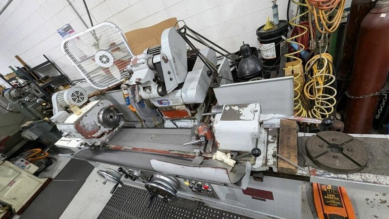 Toyoda GUP 32×100 Universal Grinder, 1981 – Spare Wheels, ID Attachment, Steady Rest Included