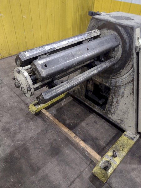 4,000 LBS x 32" MINSTER MODEL #426-SC-SP MOTORIZED COIL REEL UNCOILER : YOBRO #25766