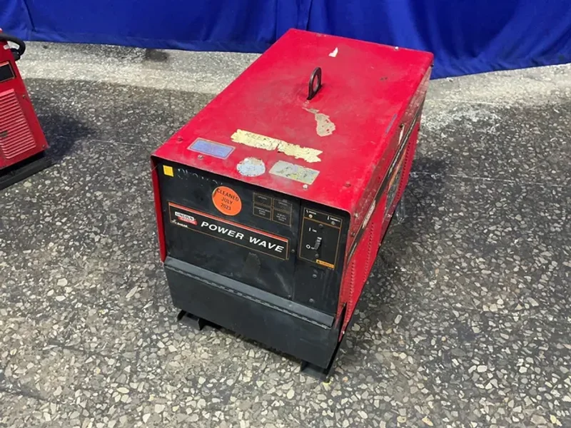 Lincoln Electric  455 Watts  Welder - Powerwave455m
