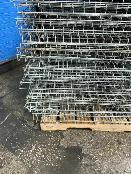 60” X 43” WIRE DECKING