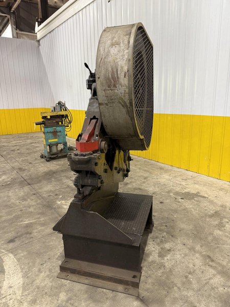 50 TON BUFFALO MODEL #1/2 MECHANICAL IRONWORKER: STOCK #22852