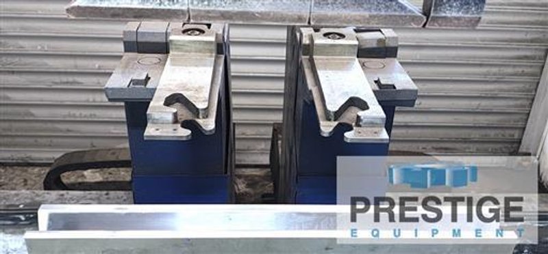 Trumpf TruBend 5230 253 Ton x 10&#039;  CNC Hydraulic Press Brake