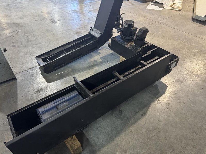 DOOSAN LYNX 220A CNC Lathe, 2011 – with SMW Bar feed