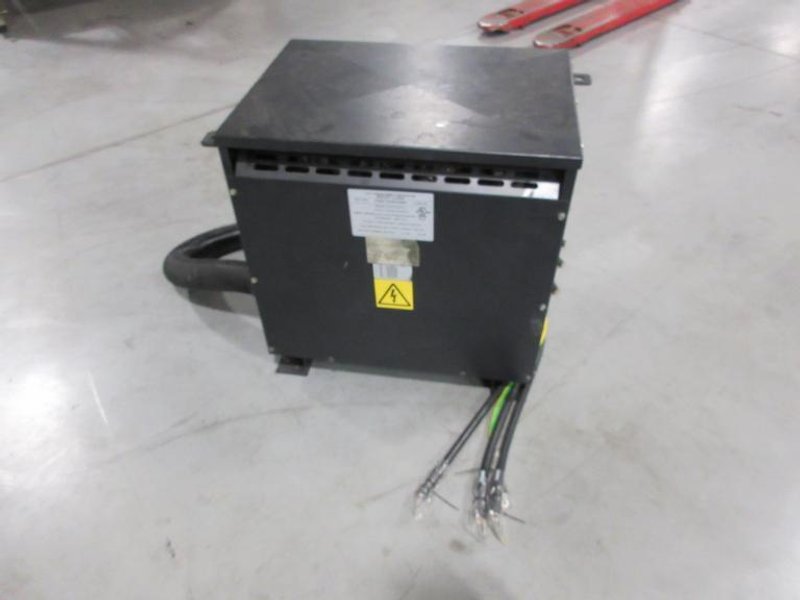 V&amp;F Makino Dry Typ Transformer #E27013, 75 KVA 3 Phase 60 Hz- Auction Item