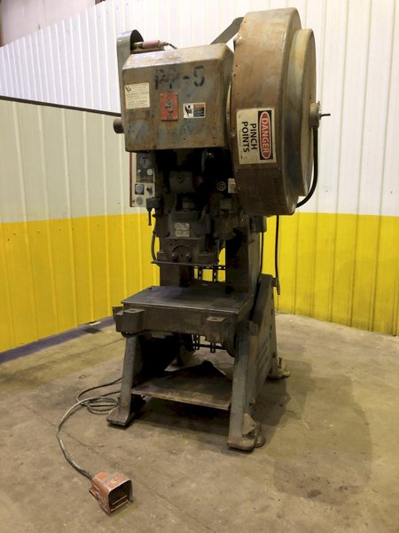 60 TON L &amp; J MODEL #60 OBI FLYWHEL PRESS, 4&quot; STROKE: STOCK #15363