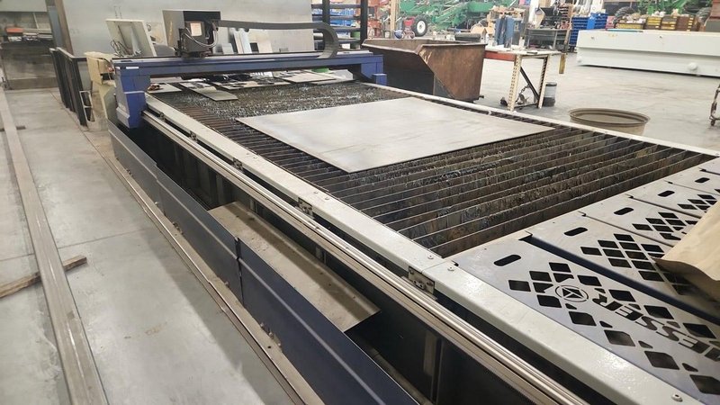 7′ x 16′ Messer Metal Master Plus, 2006 – HPR260 High Definition Plasma Table