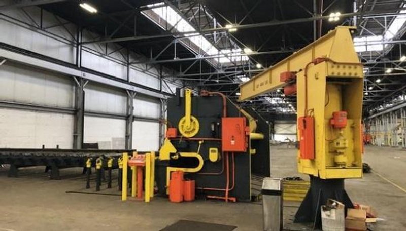 12' X 3/4" CLEVELAND SHEAR WITH ENTRY CONVEYOR &amp; JIB CRANE