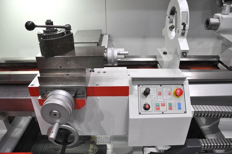 Emco E-275 Ø 555 x 2100 mm CNC