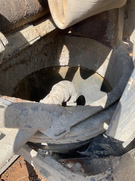 2025 Mack GR64B 1M2GR2GC1SM043902