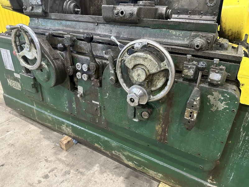 6" X 30" NORTON HEAVY MODEL #CTU DUTY OD CYLINDRICAL GRINDER: STOCK #20684