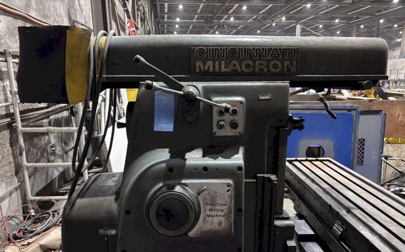 16" CINCINNATI MILACRON MODEL #LL 415-16 PLAIN DIAL TYPE MILL: YOBRO #24825