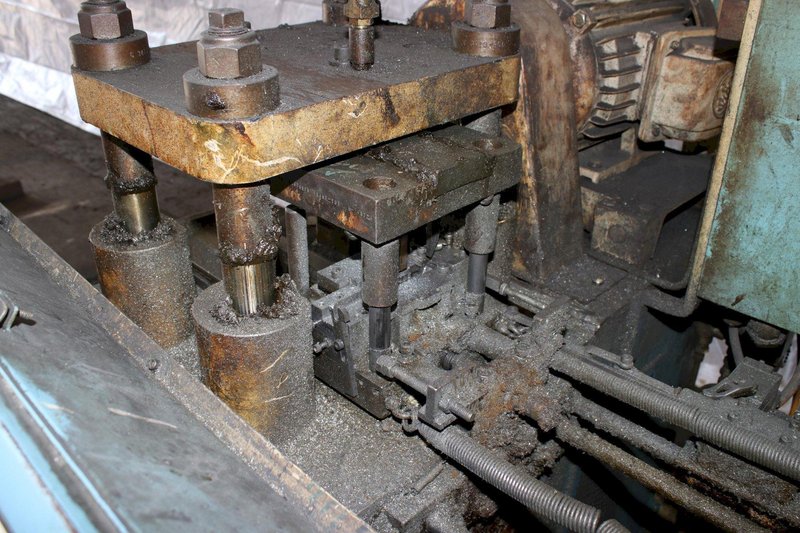 18 TON TISHKEN MODEL # CO-6 -18 4 POST CUTOFF PRESS: STOCK #75279