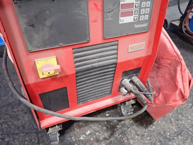 NELSON 2500 A WELDER  -  NELWELD 6000