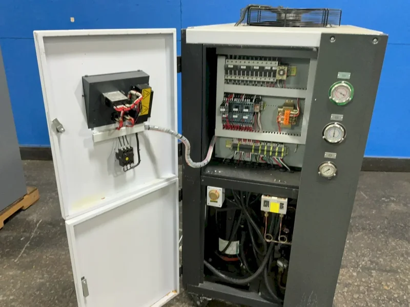 BUDZAR INDUSTRIES 575 PSI INDUSTRIAL WATER CHILLER  -  BWA-AC5