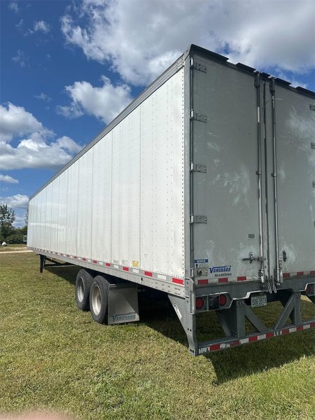 2023 Vanguard 53 x 102 5V8VA5329PM307079