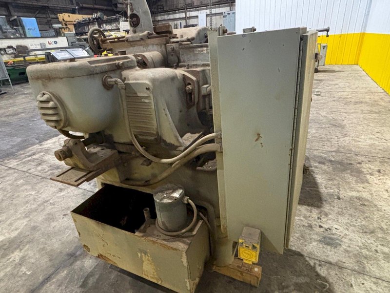 3" CINCINNATI CENTERLESS GRINDER: STOCK #22934