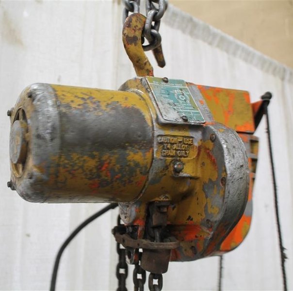 1000 LBS YALE MIDGET KING ELECTRIC CHAIN HOIST:  STOCK #57860