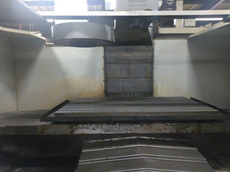 Haas VF-8 VMC, 1999- Chip Auger, Rigid Tapping, Programable Coolant Nozzle