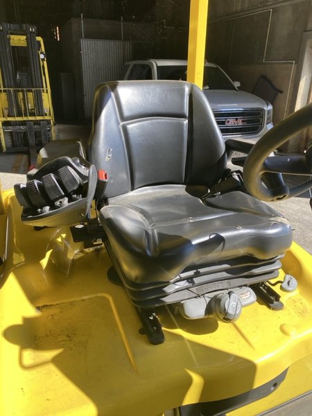Hyster E70XN Electric Cushion Tire Forklift, 2021 – 7,000 lb Capacity, Sit-Down Rider (2)