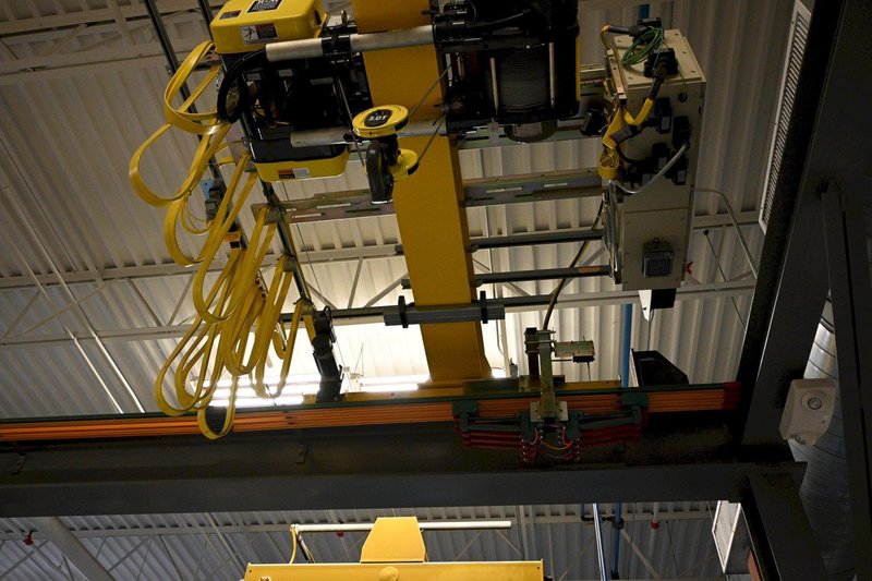 3 TON X 29' SPAN X 35' LONG X 14' LIFT MASS FREE STANDING BRIDGE CRANE SYSTEM 2009: STOCK #23155