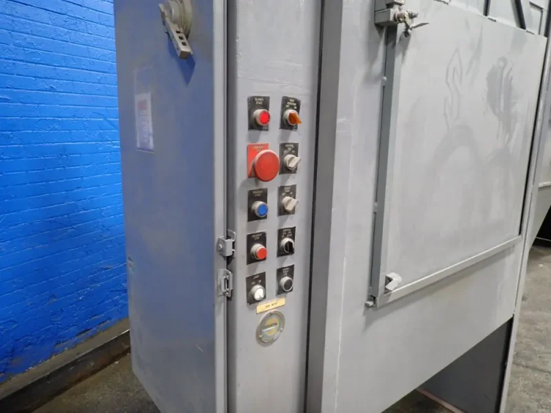 BLAST CABINET