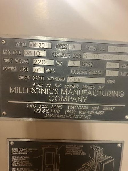 MILLTRONICS VM-20IL VERTICAL MACHINING CENTER. STOCK # 1115024