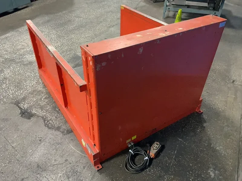 48" X 44" Drive On Pallet Lift