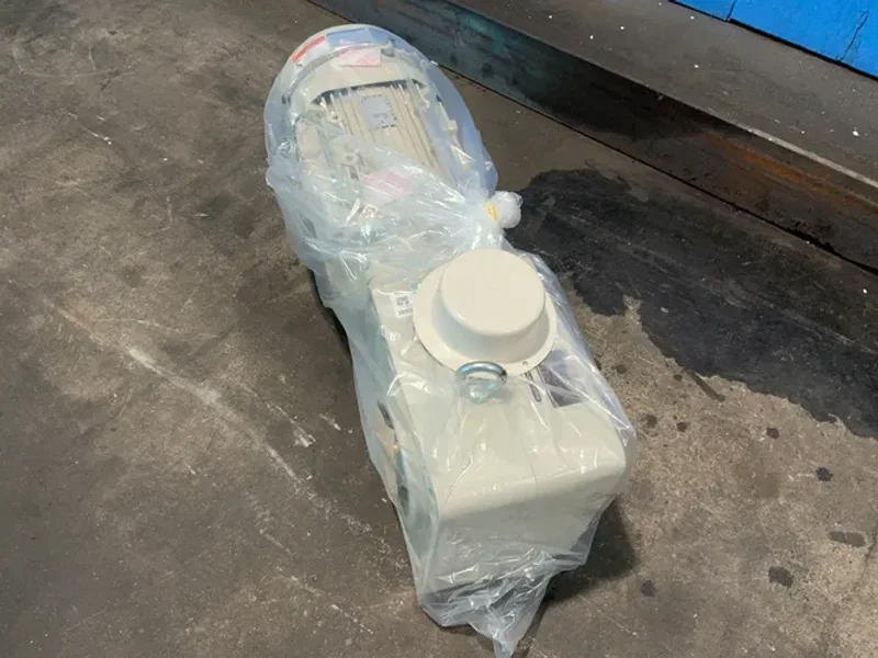 SUMITOMO HEAVY INDUSTRIES, INC. 5 HP GEAR DRIVE  -  RNYM5-1633-B-25